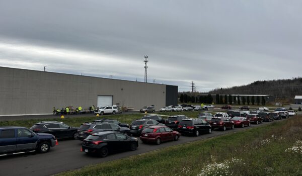 2025 Nov Govt Shutdown Car line (2)
